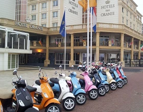 Vespa scooter tocht & powerkiten